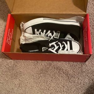 women size 8 black slip on converse